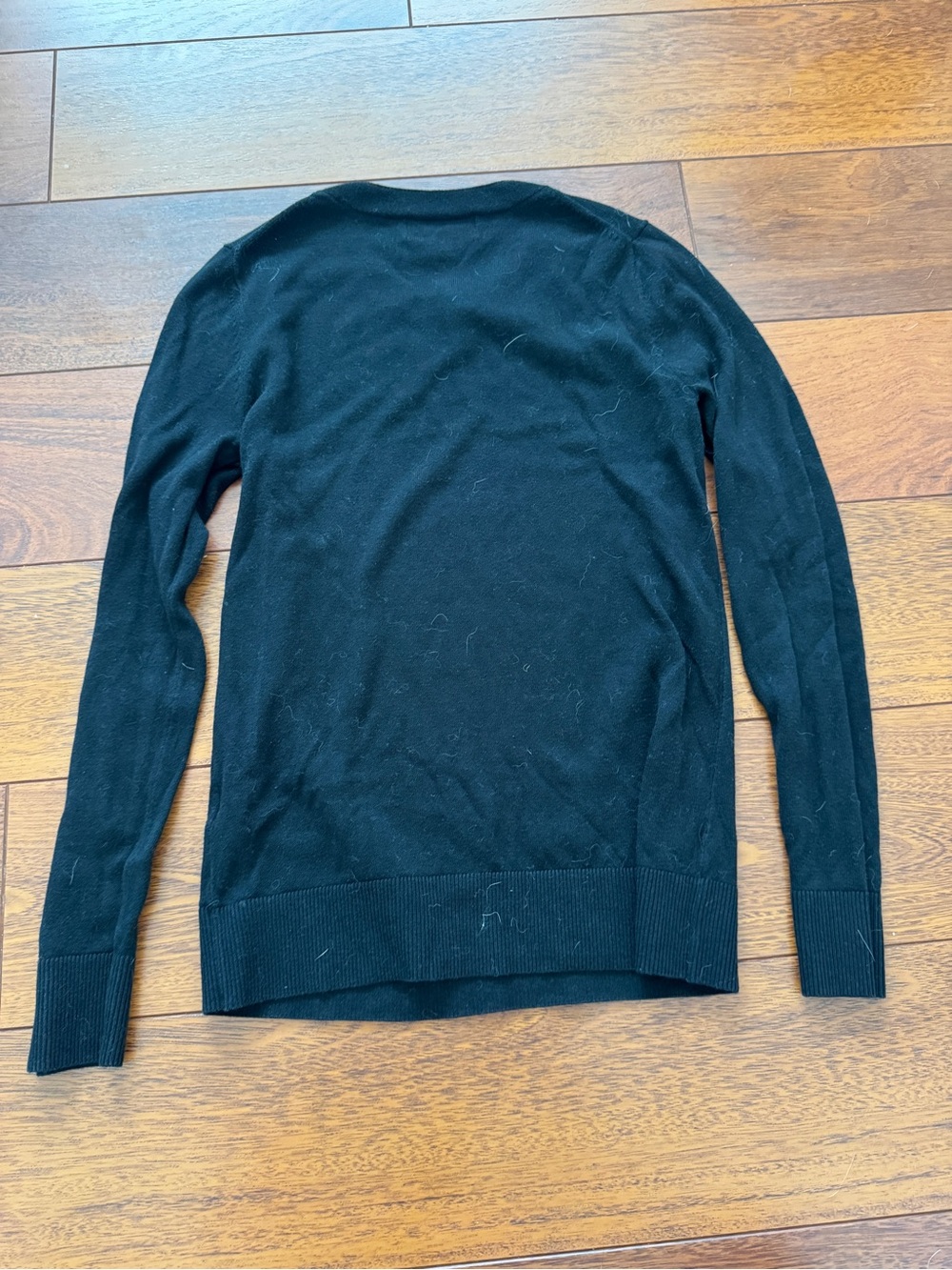 Banana Republic Forever Sweater 3-Pack | XS | Black, White & Light Blue - Picture 12 of 15